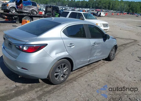 2019 Toyota Yaris Le из США, поврежденный, VIN 3MYDLBYV1KY518746